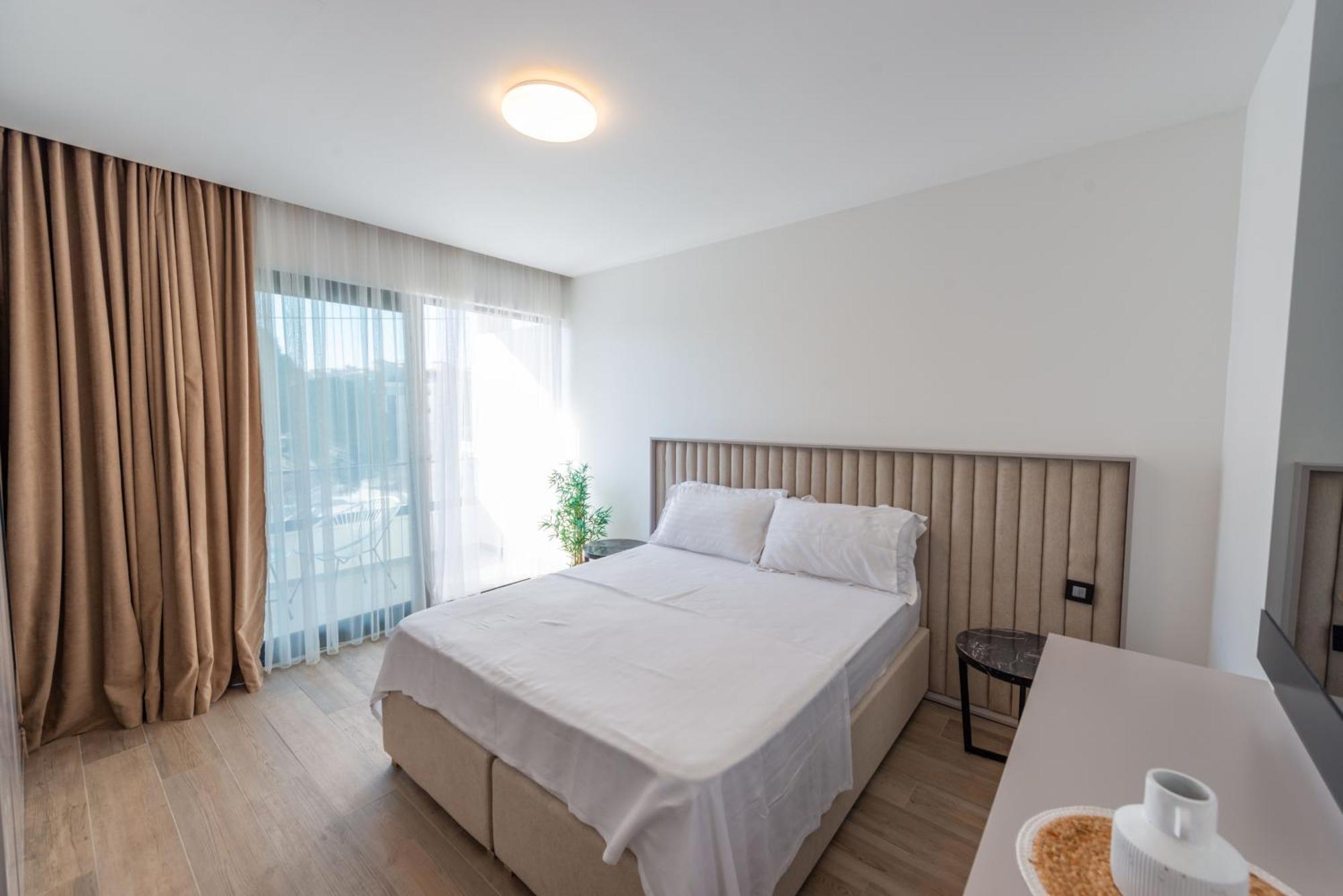 Botanica Boutique Hotel Улцин Екстериор снимка