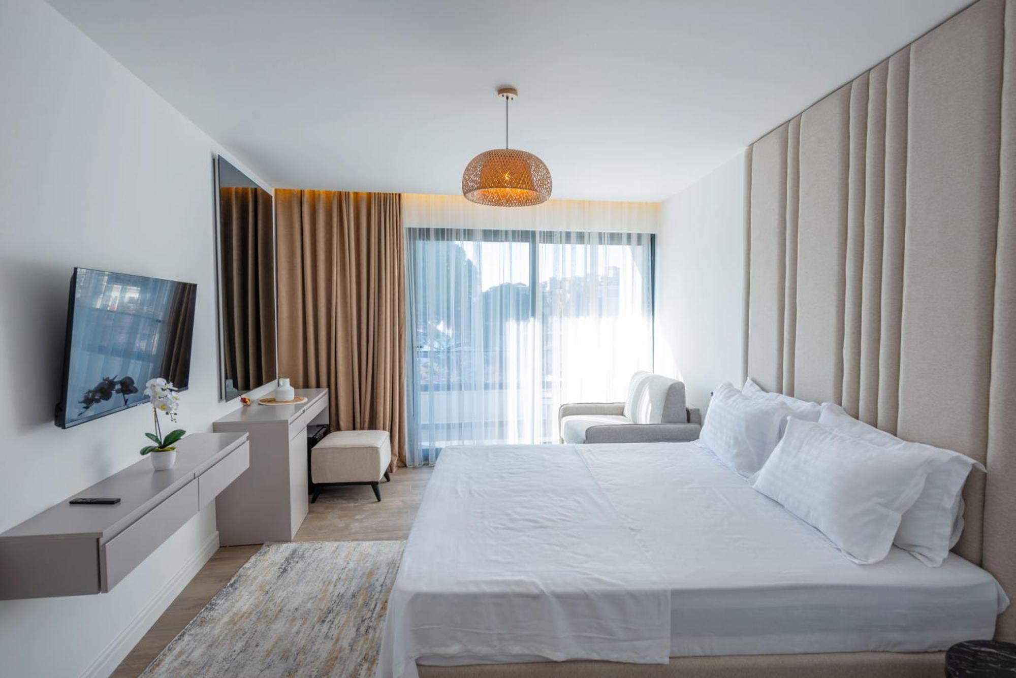 Botanica Boutique Hotel Улцин Екстериор снимка