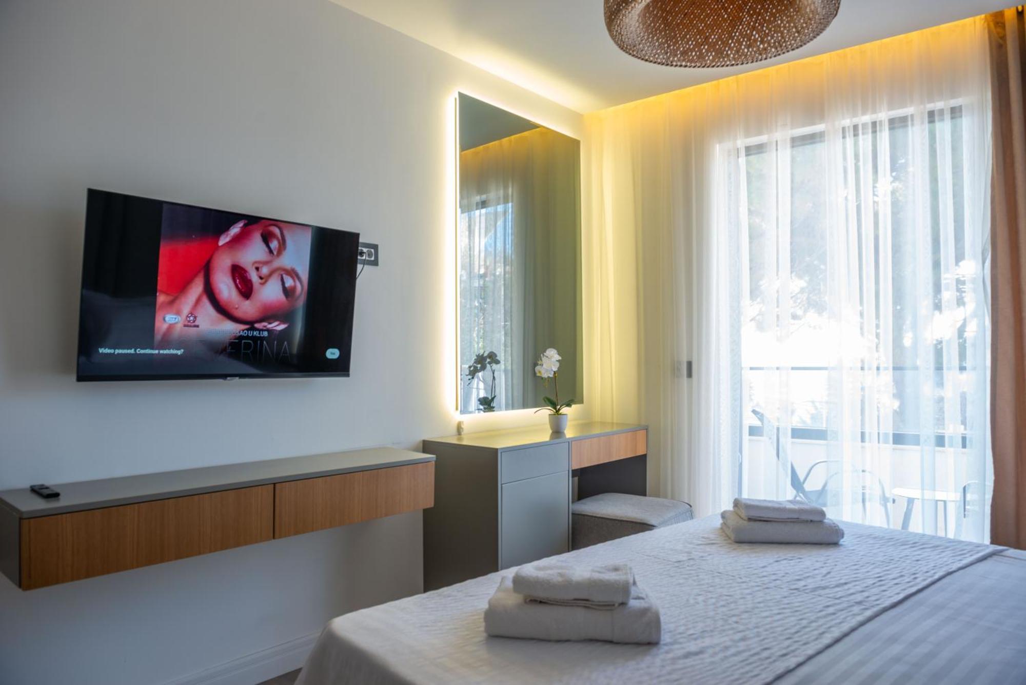 Botanica Boutique Hotel Улцин Екстериор снимка
