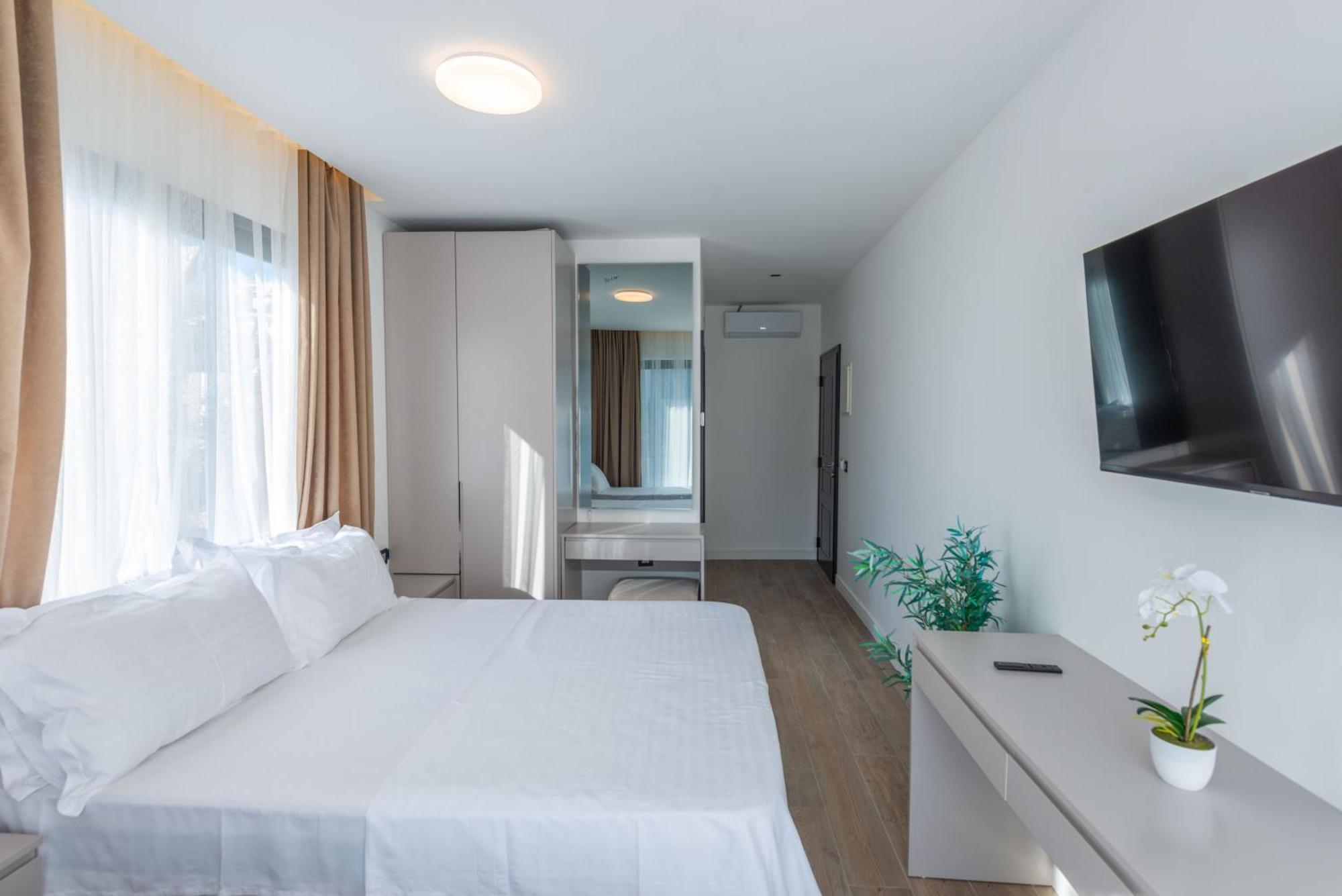 Botanica Boutique Hotel Улцин Екстериор снимка