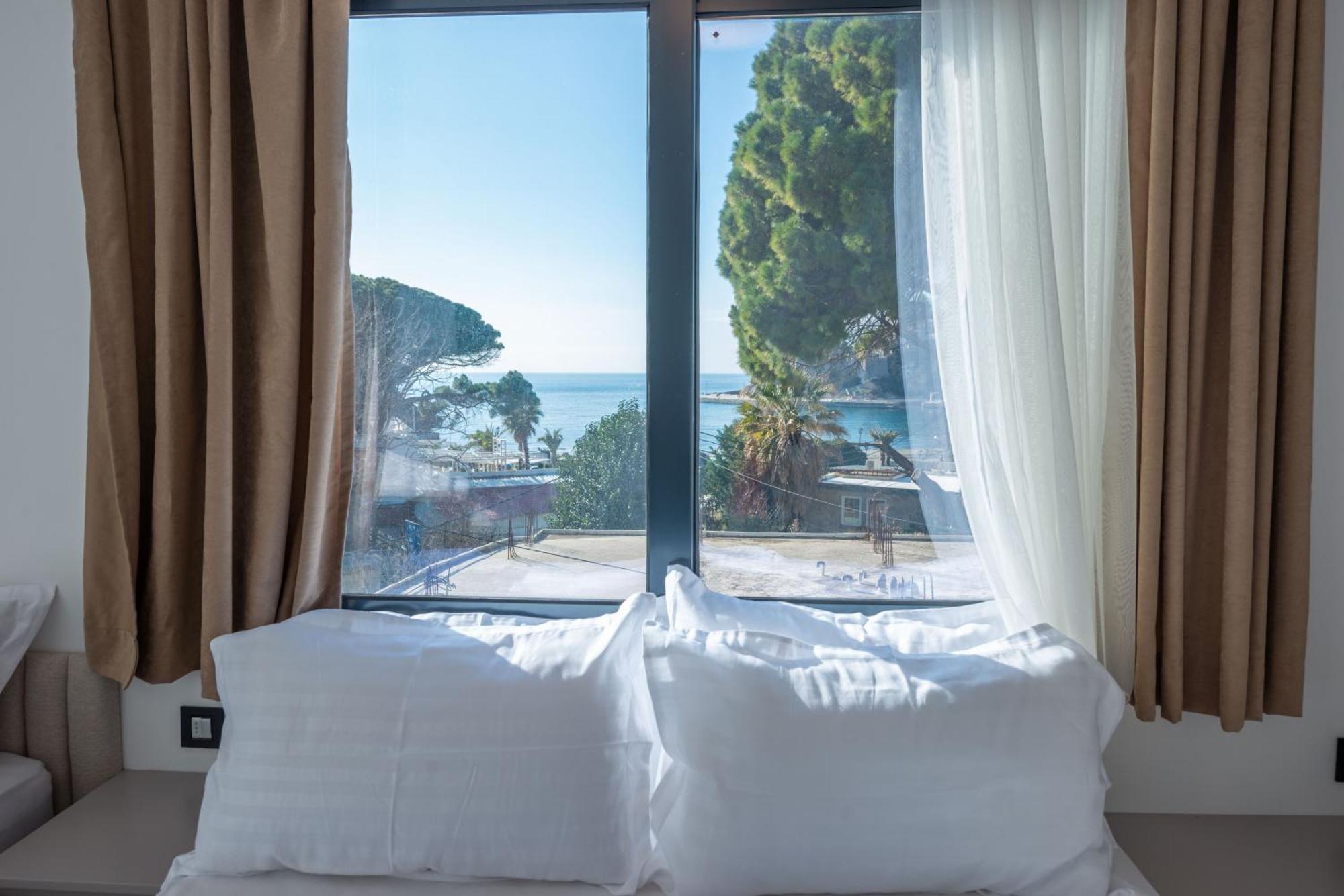 Botanica Boutique Hotel Улцин Екстериор снимка