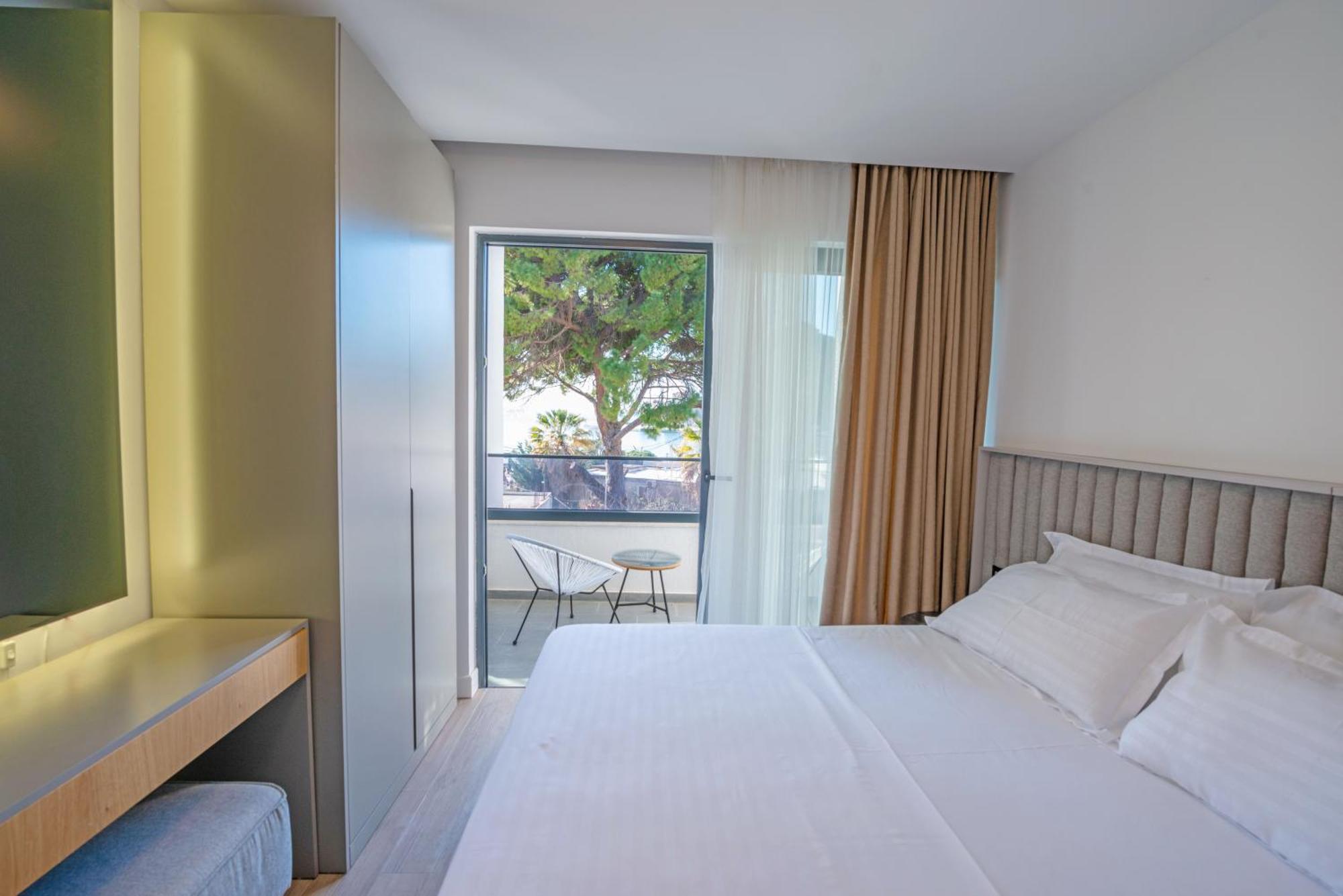 Botanica Boutique Hotel Улцин Екстериор снимка