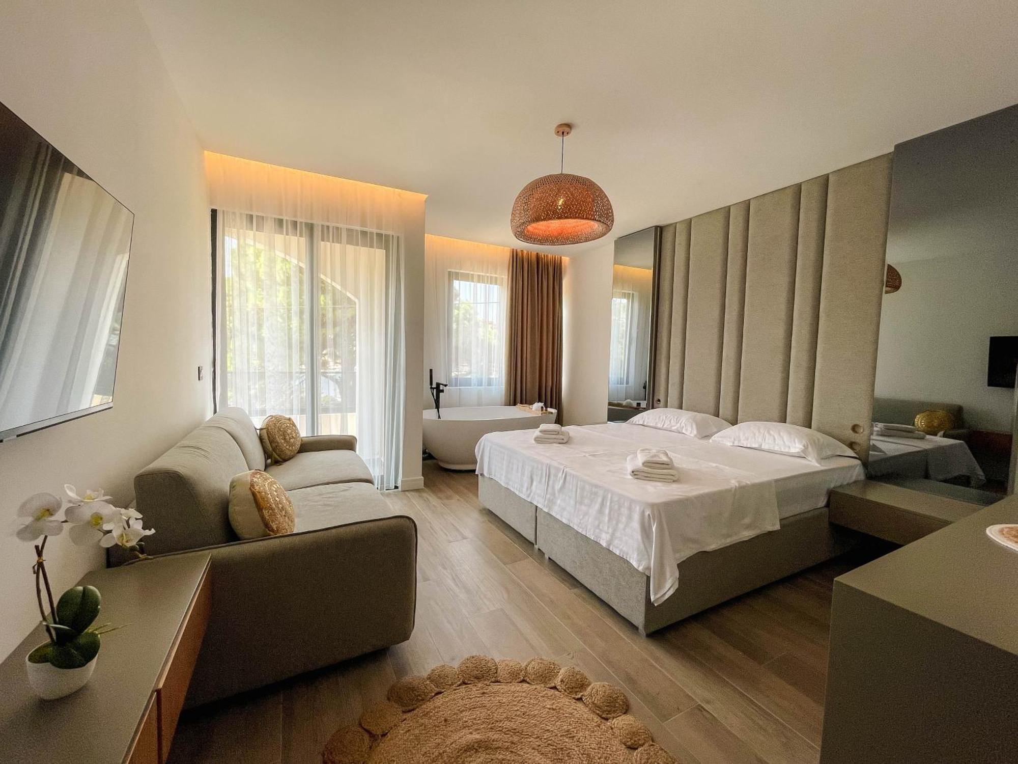 Botanica Boutique Hotel Улцин Екстериор снимка