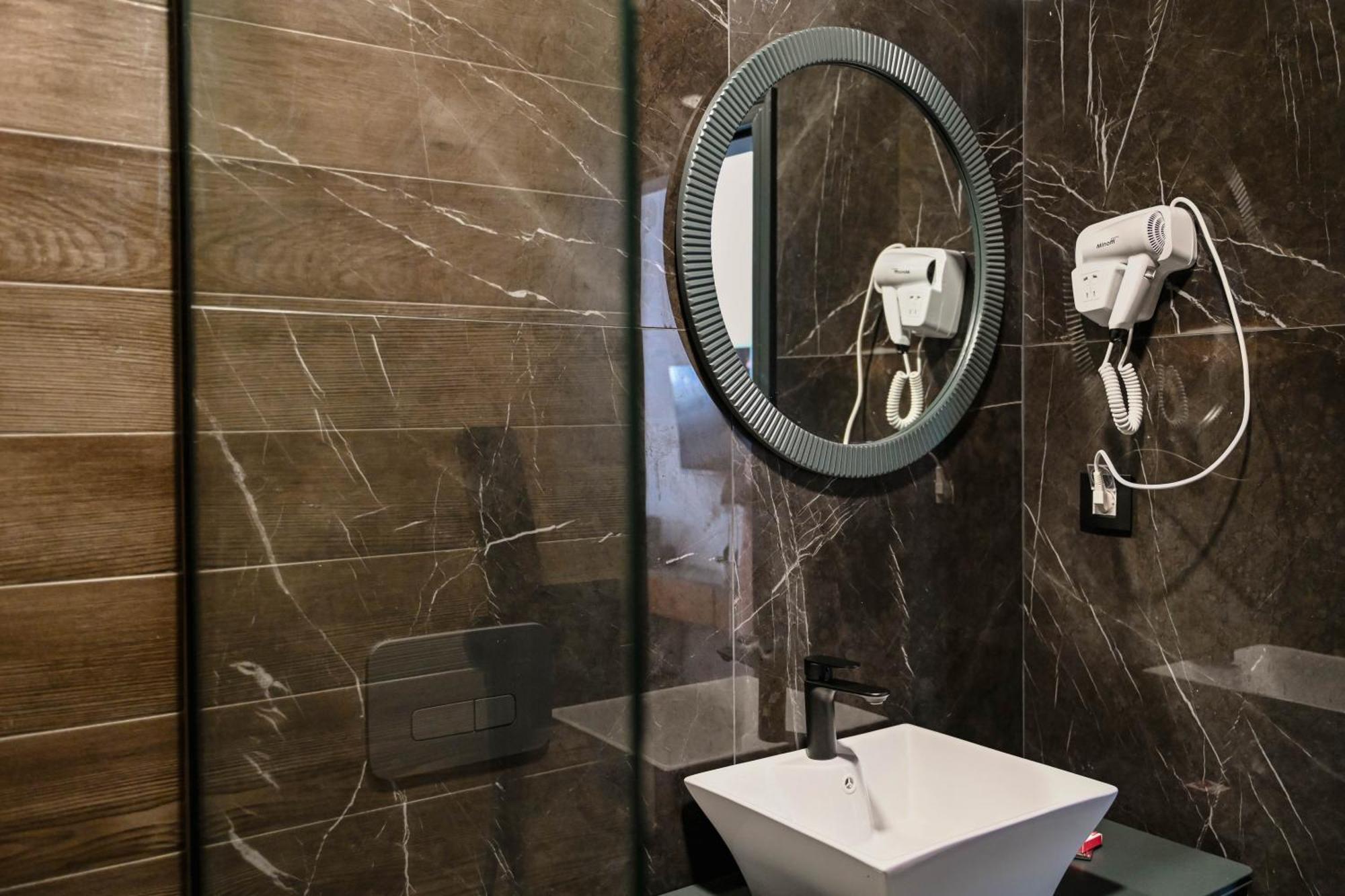 Botanica Boutique Hotel Улцин Екстериор снимка